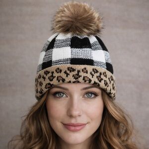 NWOT ladies women’s beanie boutique checkered